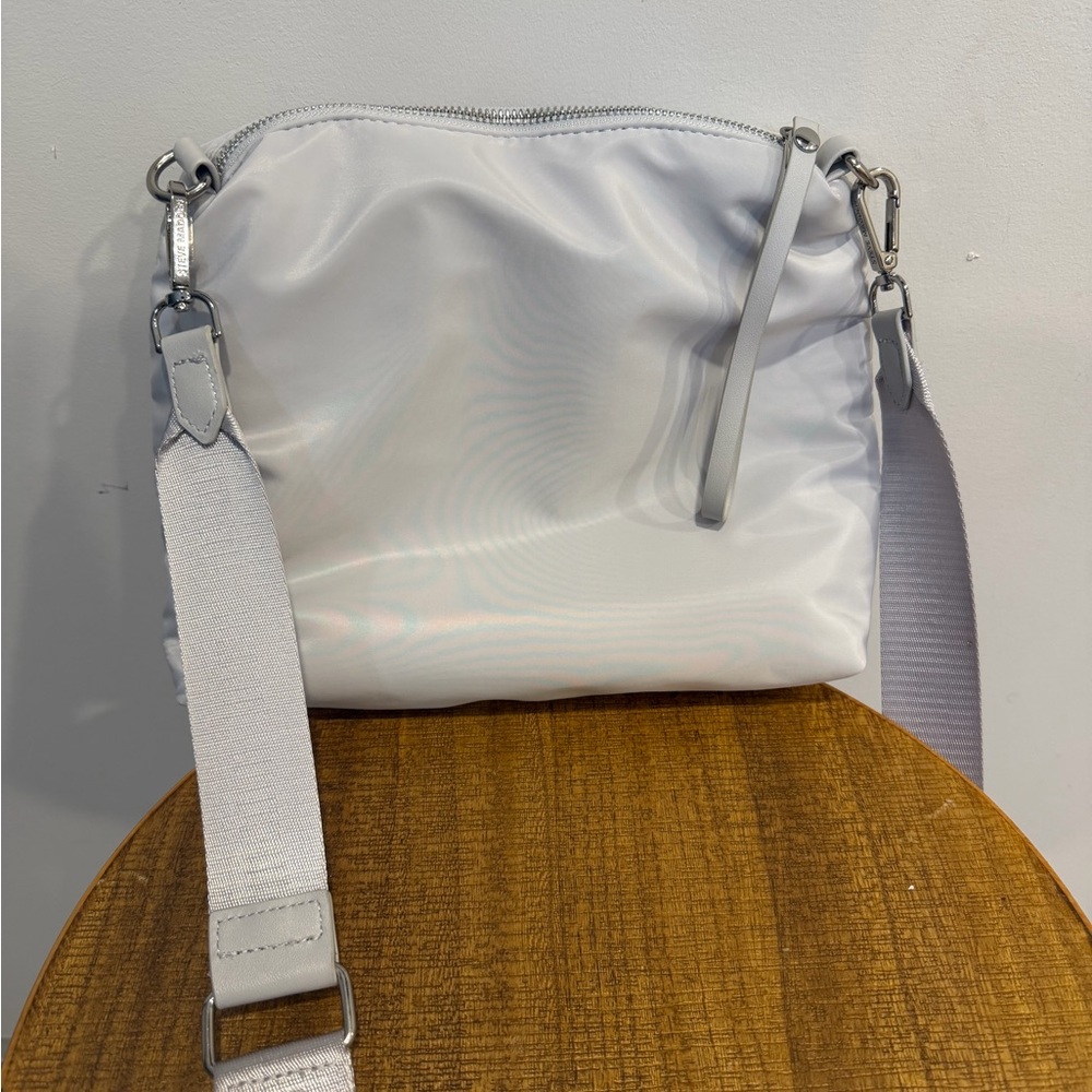Steve Madden Silver Crossbody Bag - Picture 2 of 4